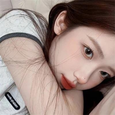 无名小姐 封面